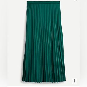 J.Crew Pull On Pleated Midi Skirt in Dark Spruce